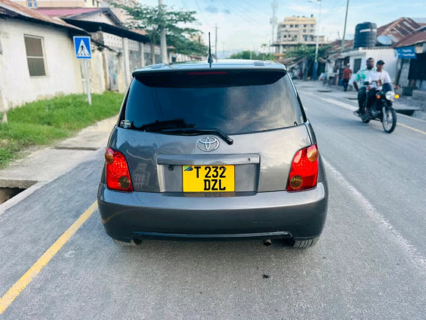 Toyota Ist 2004 Full AC thumbnail 9