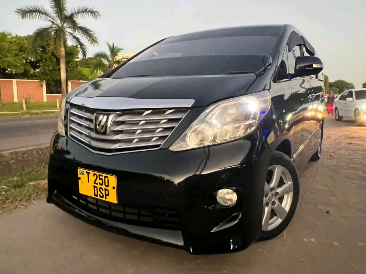 Toyota Alphard New Model 2007, Reg DSP thumbnail 2