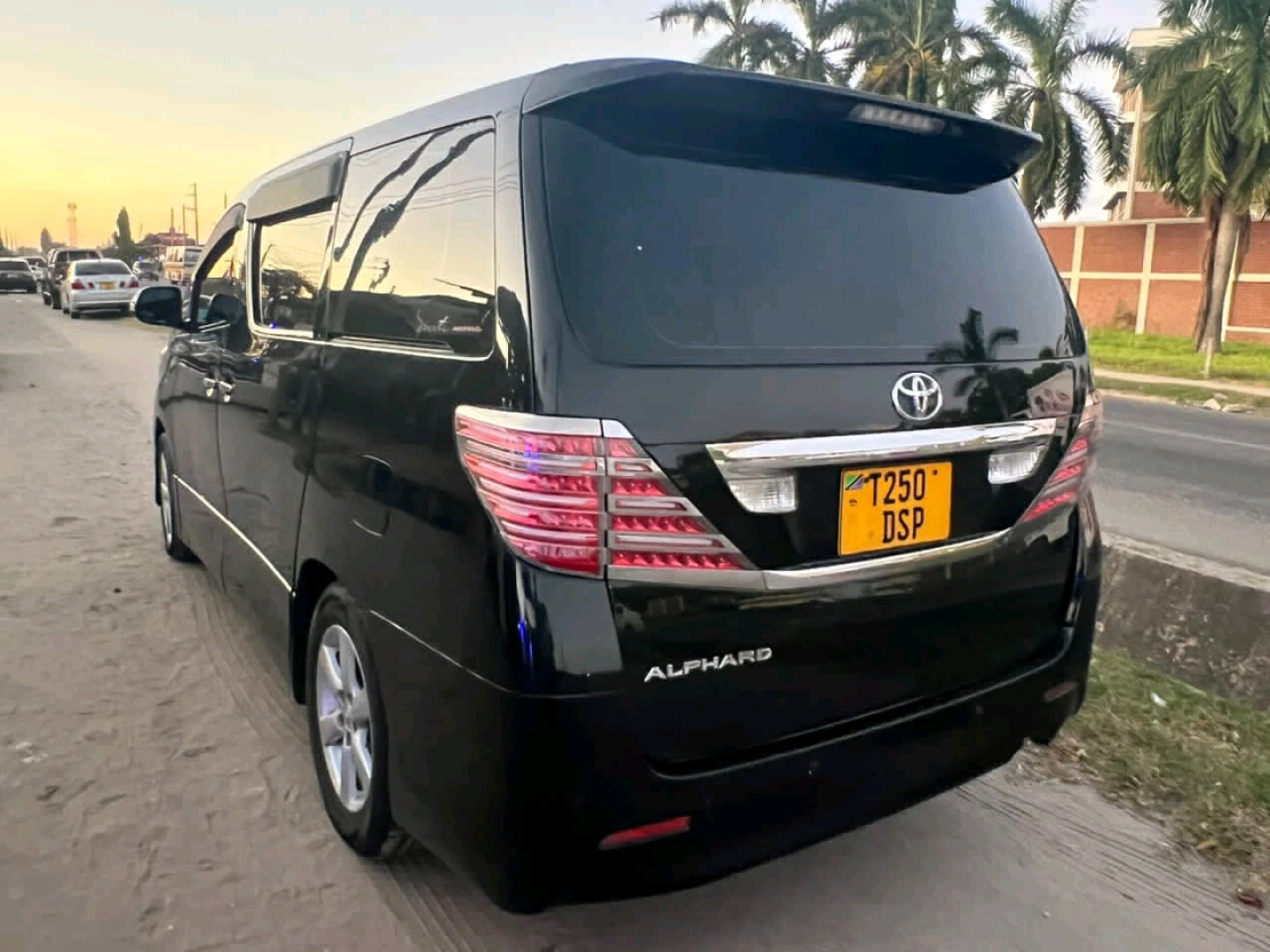Toyota Alphard New Model 2007, Reg DSP thumbnail 4