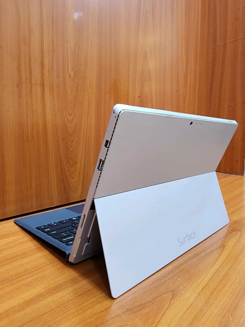 Microsoft Surface Pro 3 Core i3 4th Gen thumbnail 4