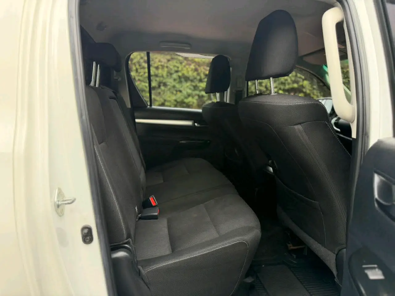 Toyota Hilux Double Cabin 2018 thumbnail 4
