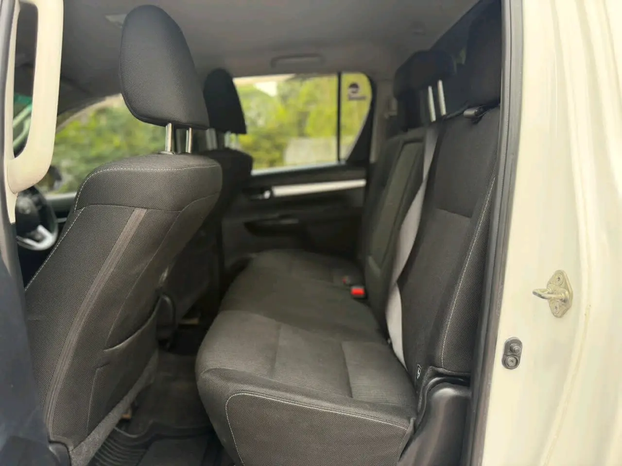 Toyota Hilux Double Cabin 2018 thumbnail 5