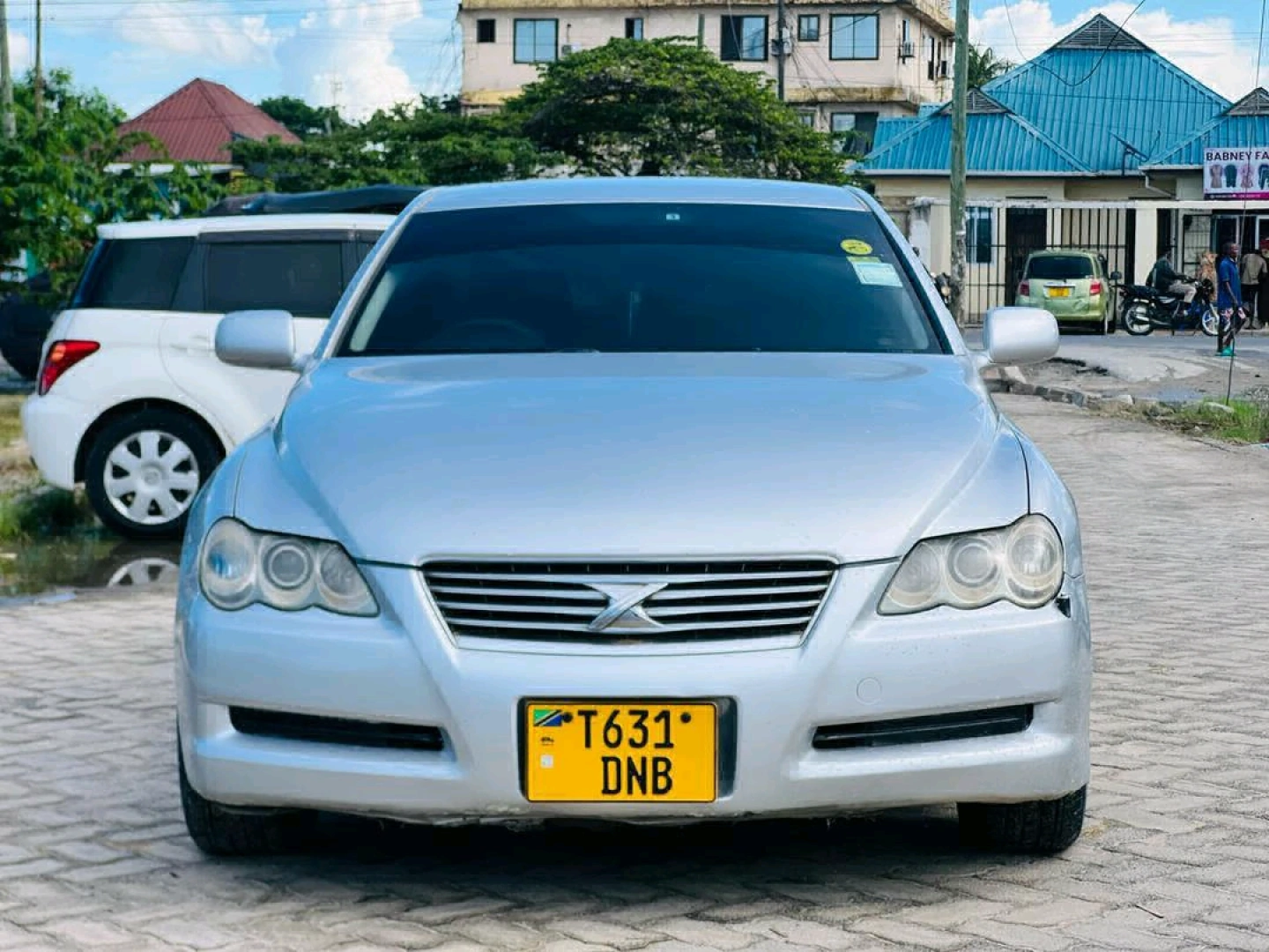 Toyota Mark X 2004 Sedan (Silver) thumbnail 3