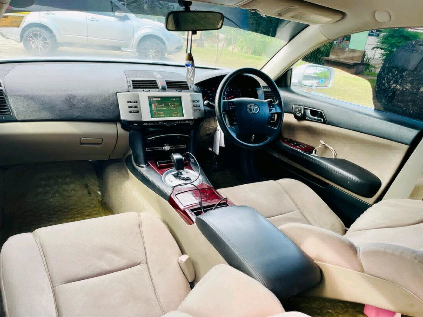 Toyota Mark X 2004 Sedan (Silver) thumbnail 7