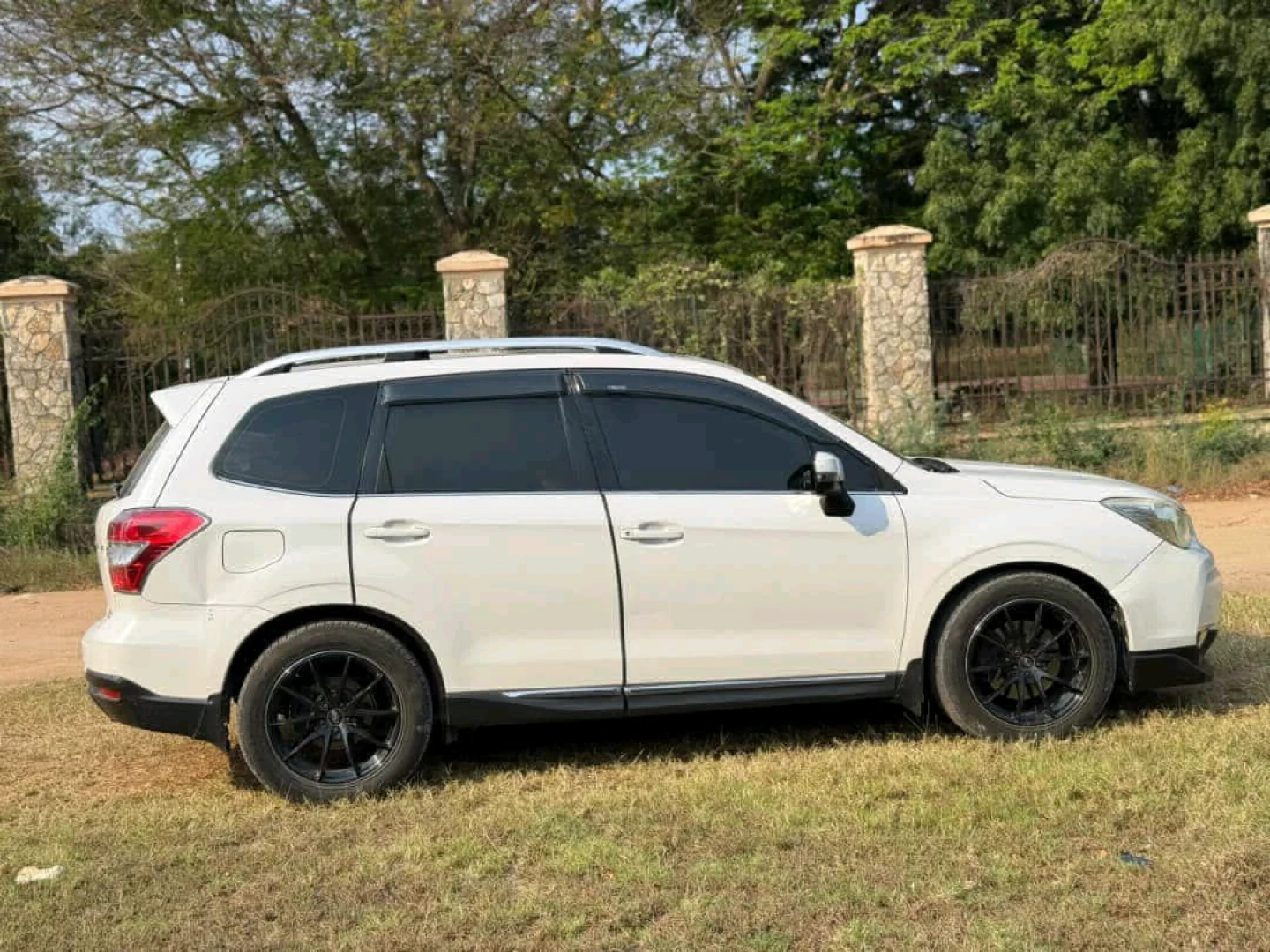 2014 Subaru Forester Turbo STI SUV thumbnail 4