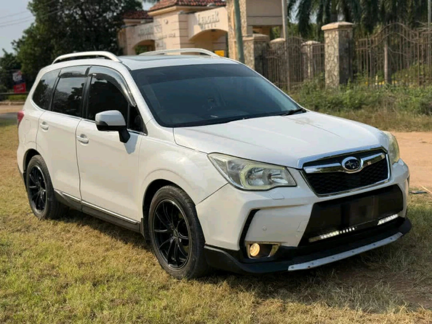 2014 Subaru Forester Turbo STI SUV thumbnail 5