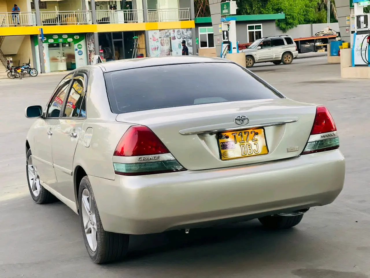 Toyota Mark II Grande GX115