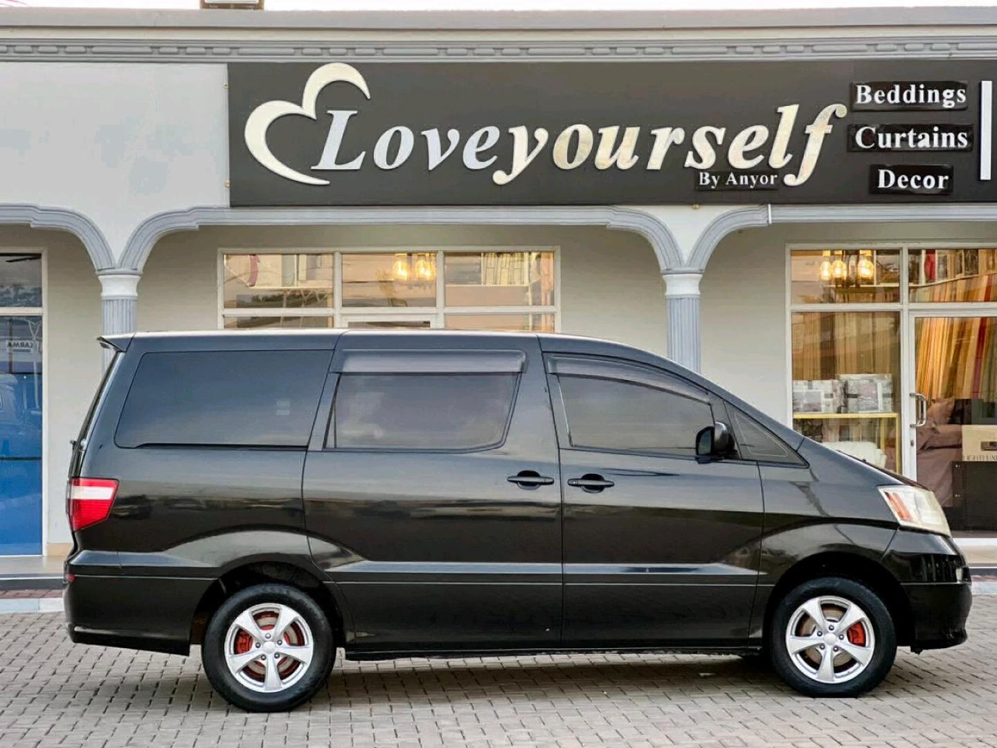 Toyota Alphard EFM - 2.3L (79800 Km) thumbnail 3