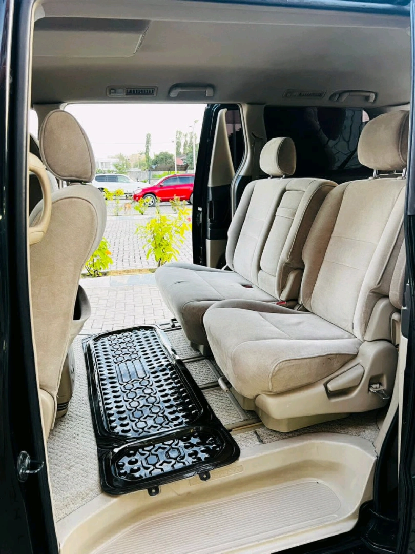 Toyota Alphard EFM - 2.3L (79800 Km) thumbnail 6