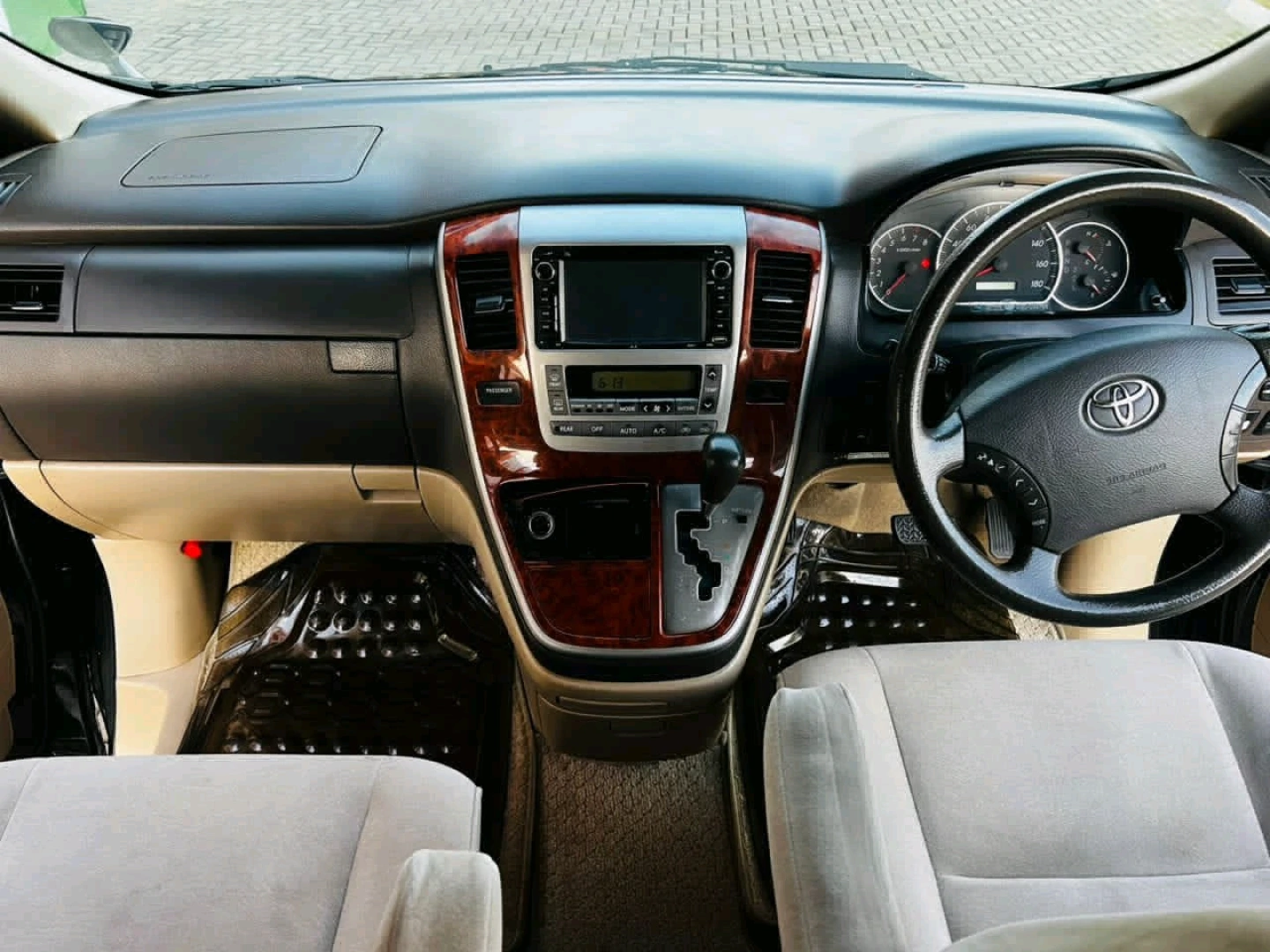 Toyota Alphard EFM - 2.3L (79800 Km) thumbnail 7