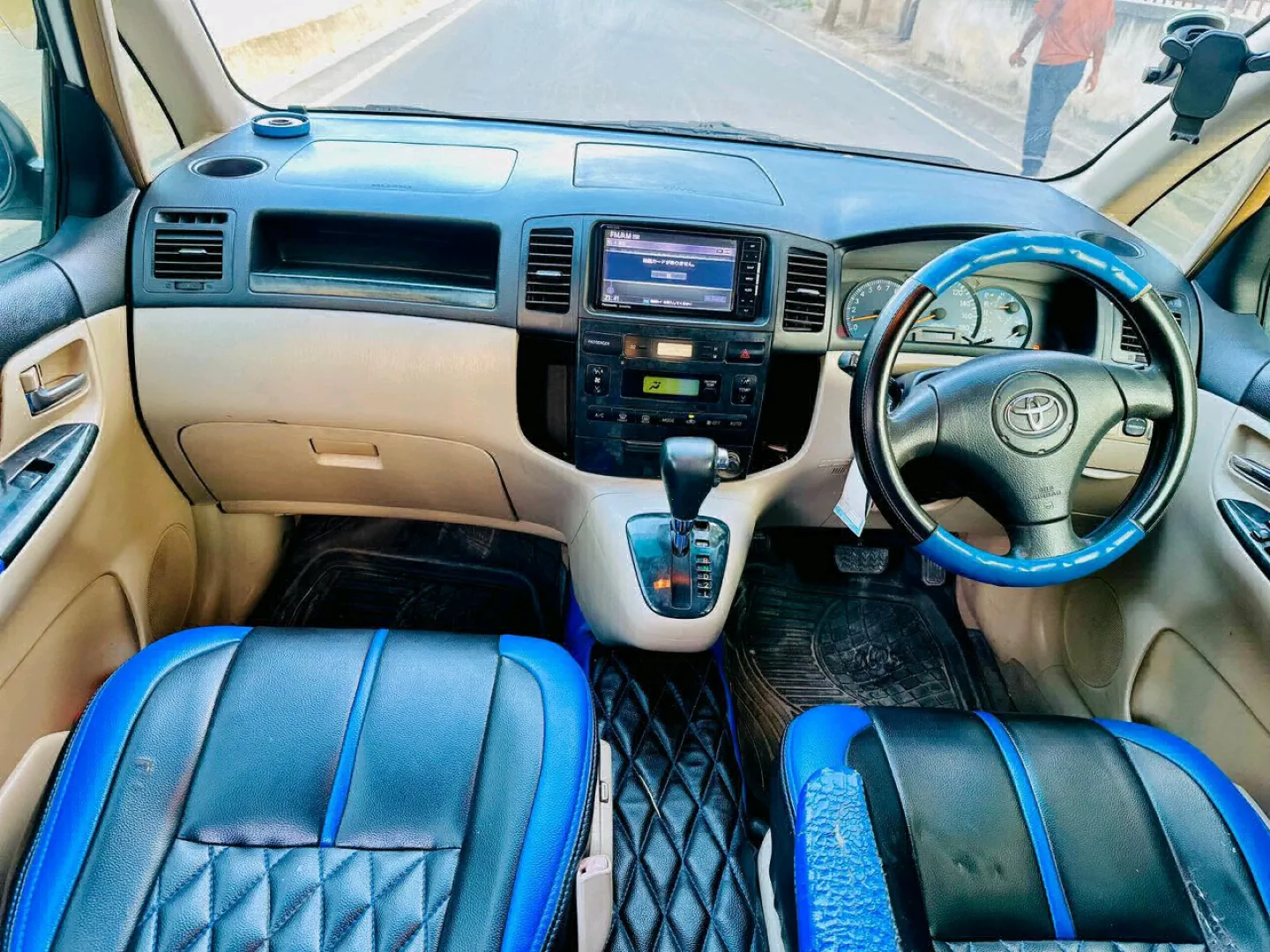 Toyota Spacio 2005 Gari Nzuri Sana thumbnail 6