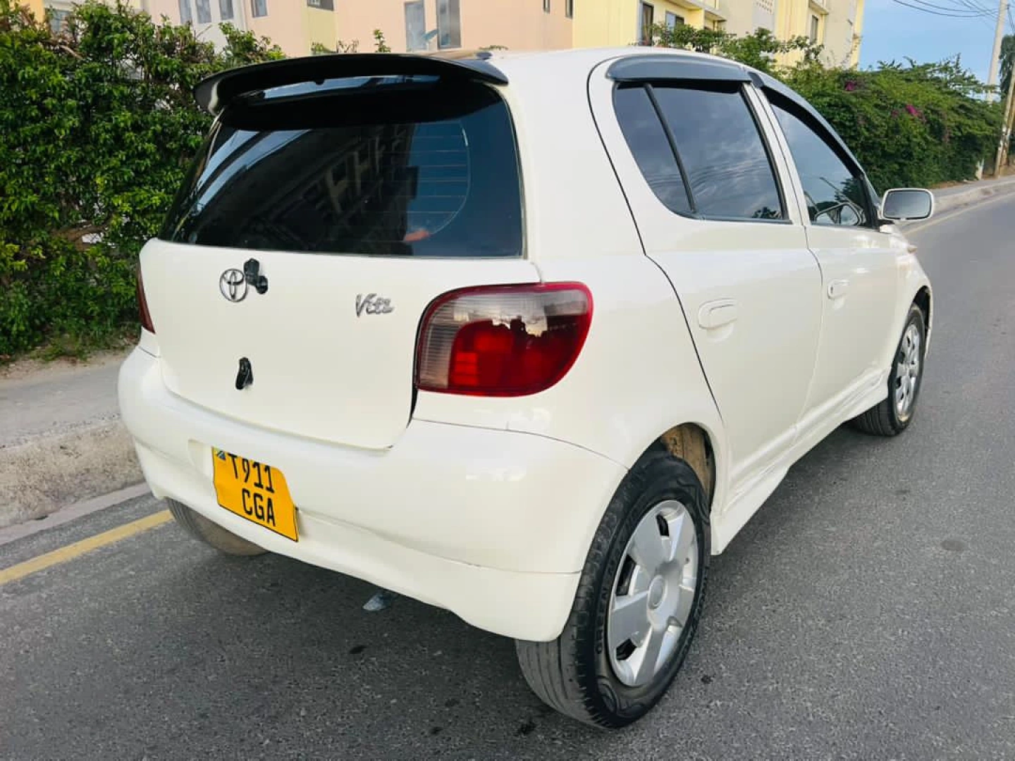 Toyota Vitz 2000 Model Low Mileage thumbnail 6