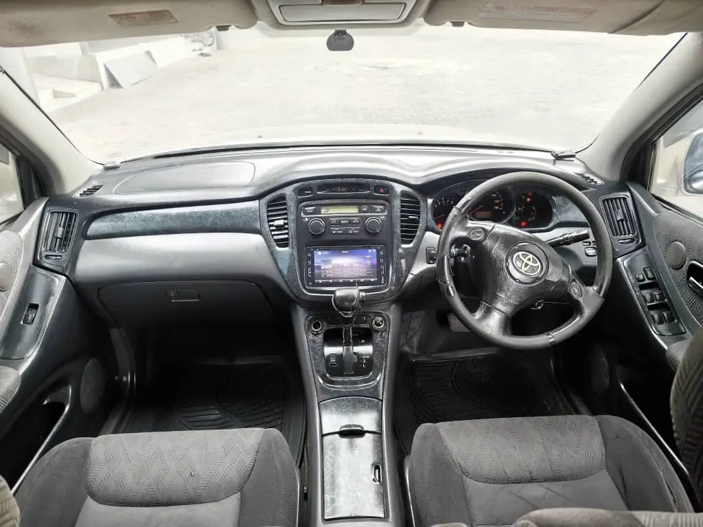 Toyota Kluger V (DSN) thumbnail 6