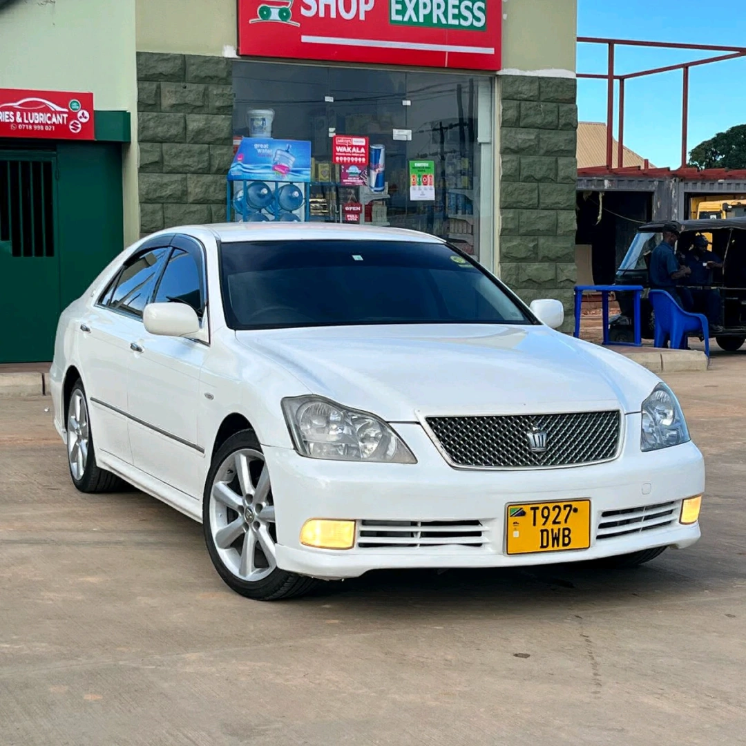 Toyota Crown Sedan 2004 (T927 DWB) thumbnail 4