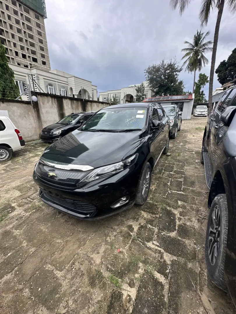 Toyota Harrier Anaconda 2016 thumbnail 3