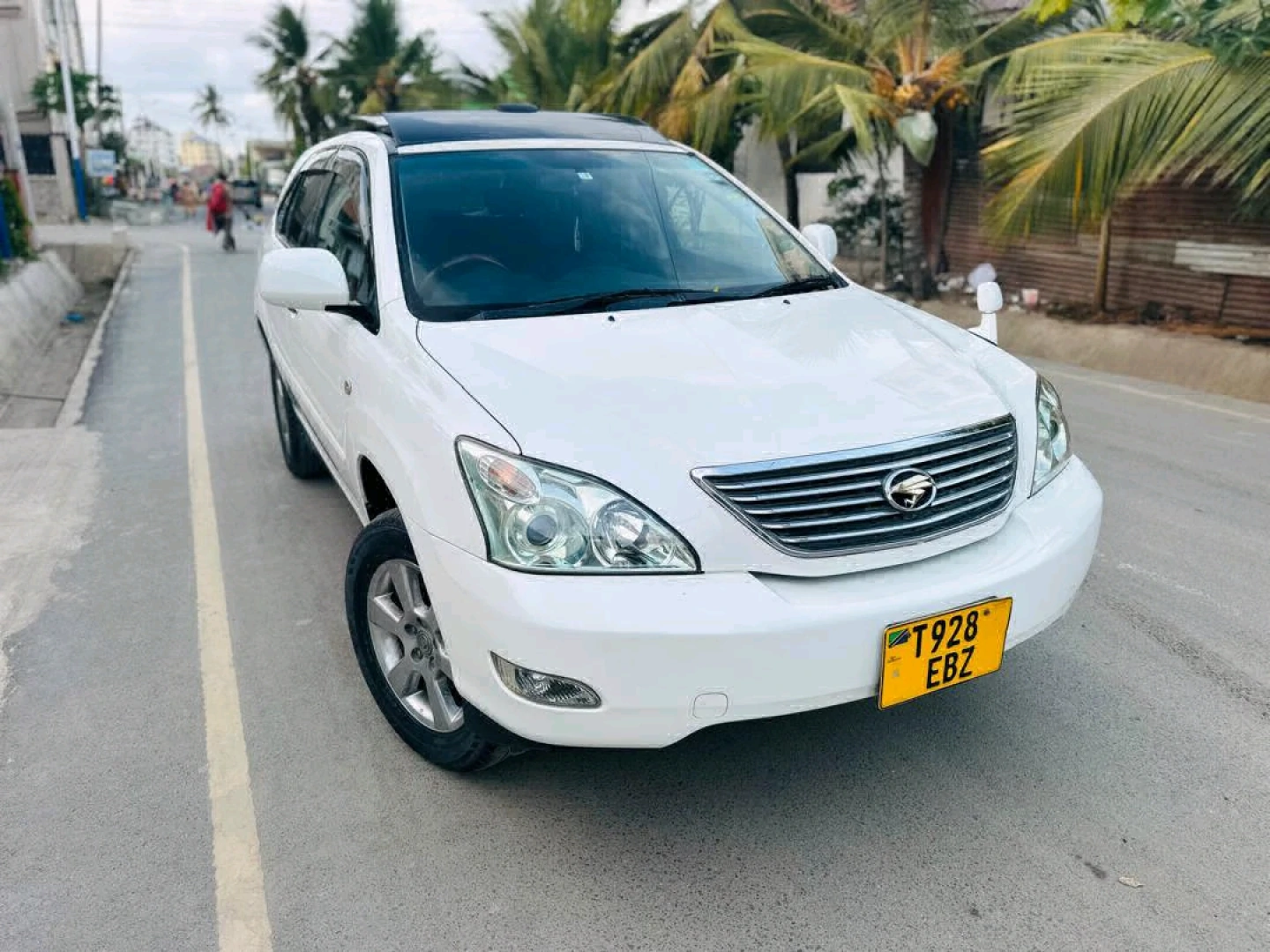 Toyota Harrier SUV 2007 (T928 EBZ) thumbnail 4