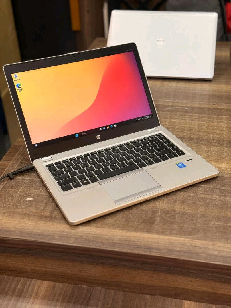 HP Elitebook Folio 9480m Laptop Core i5 8GB RAM thumbnail 2