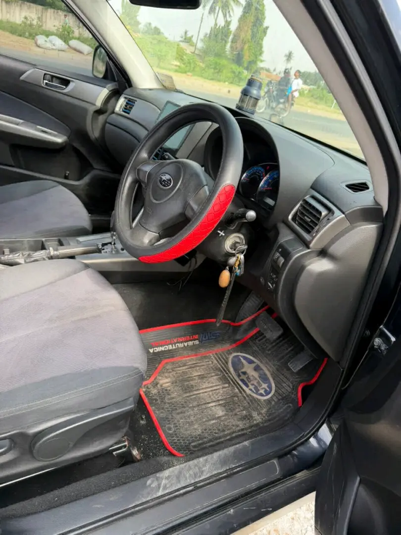 Subaru Forester 2009 Black for Sale thumbnail 8