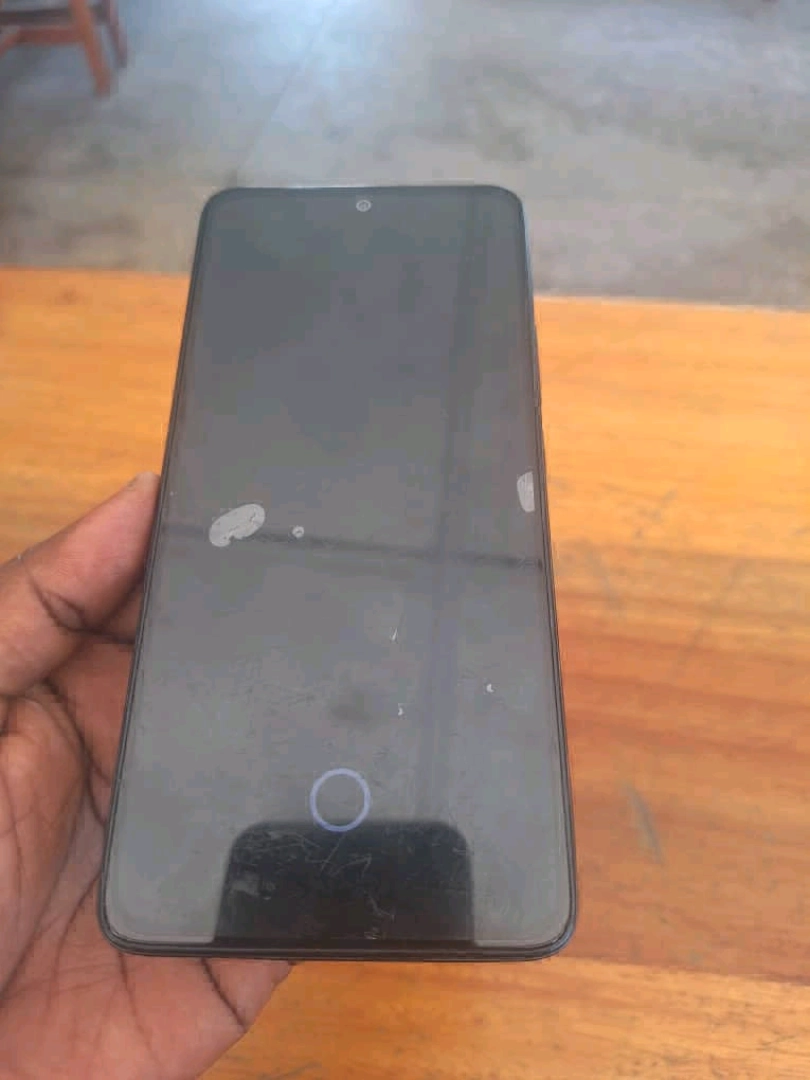 Used Xiaomi Redmi Note 14 (256 GB) with Charger & Receipt thumbnail 5
