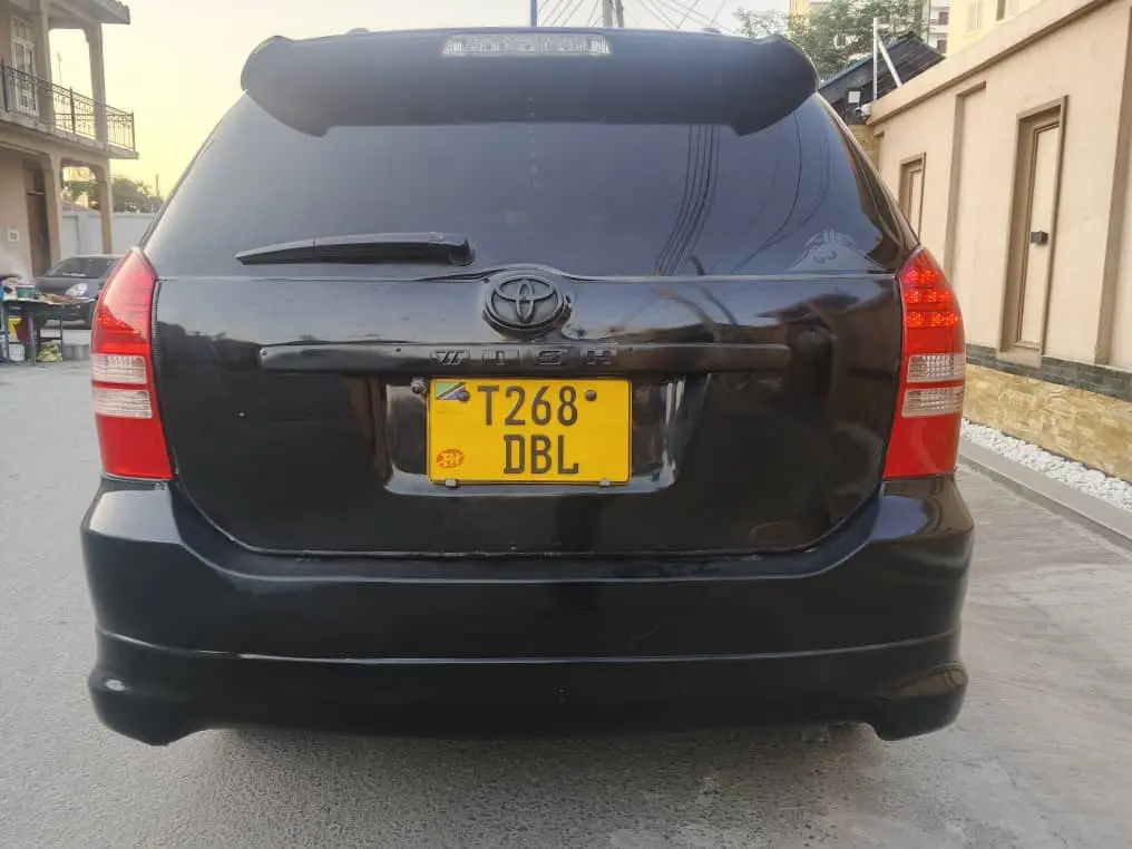 Toyota Wish 2005/6 - Black thumbnail 2