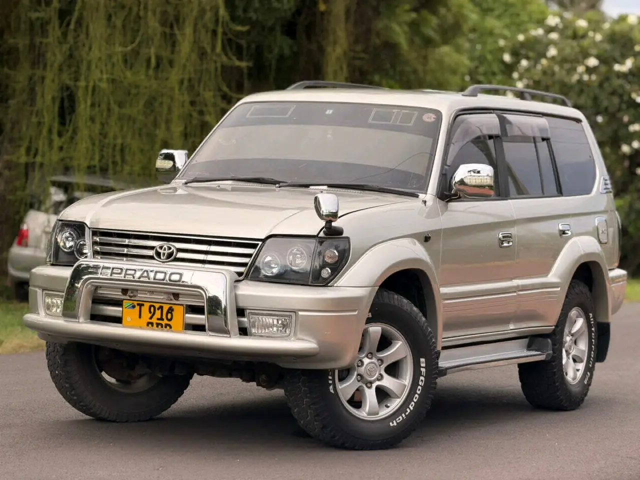 Toyota Land Cruiser Prado 2002 thumbnail 2