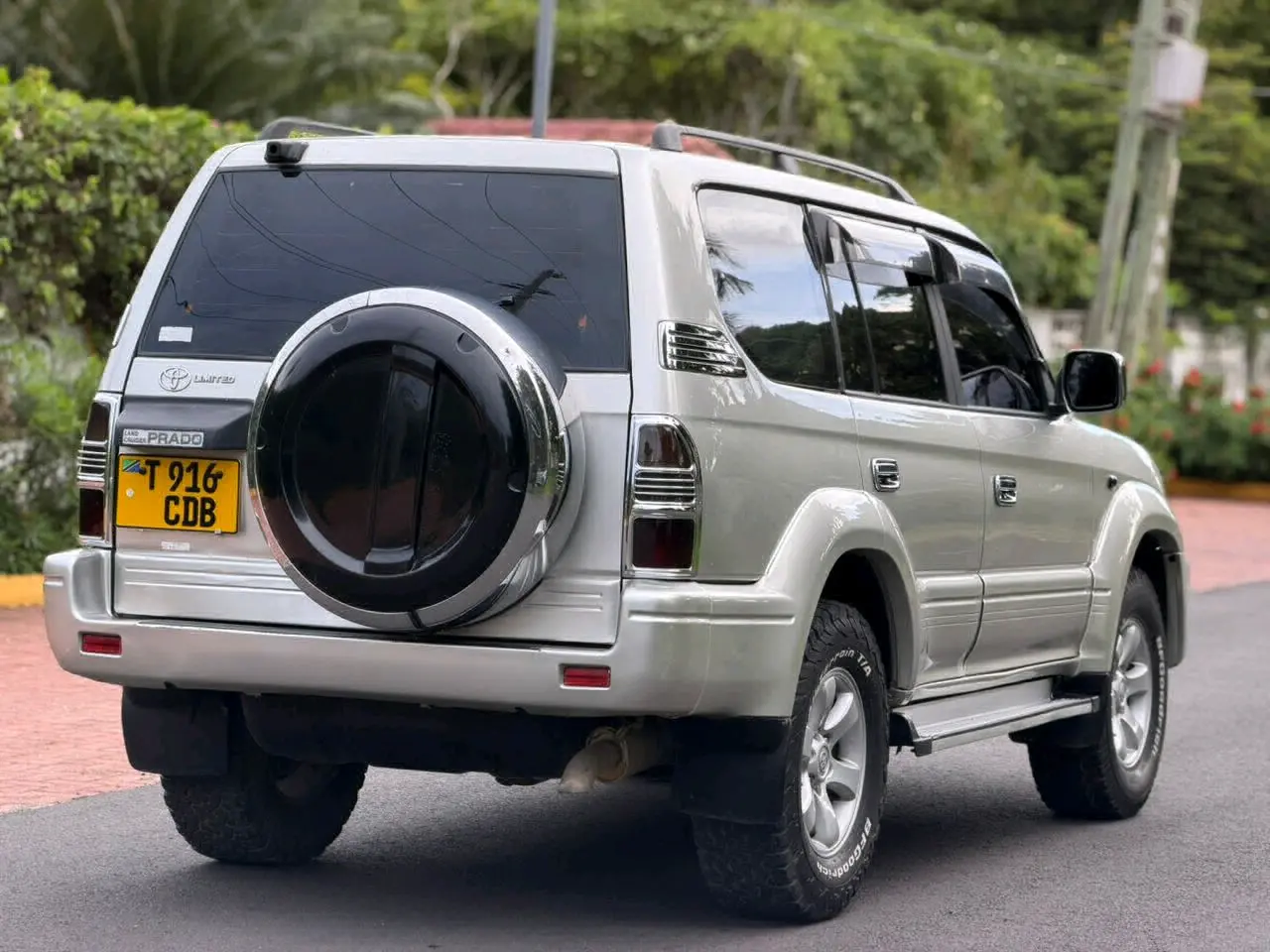 Toyota Land Cruiser Prado 2002 thumbnail 3