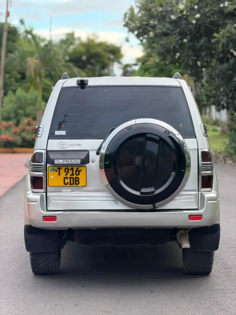 Toyota Land Cruiser Prado 2002 thumbnail 6