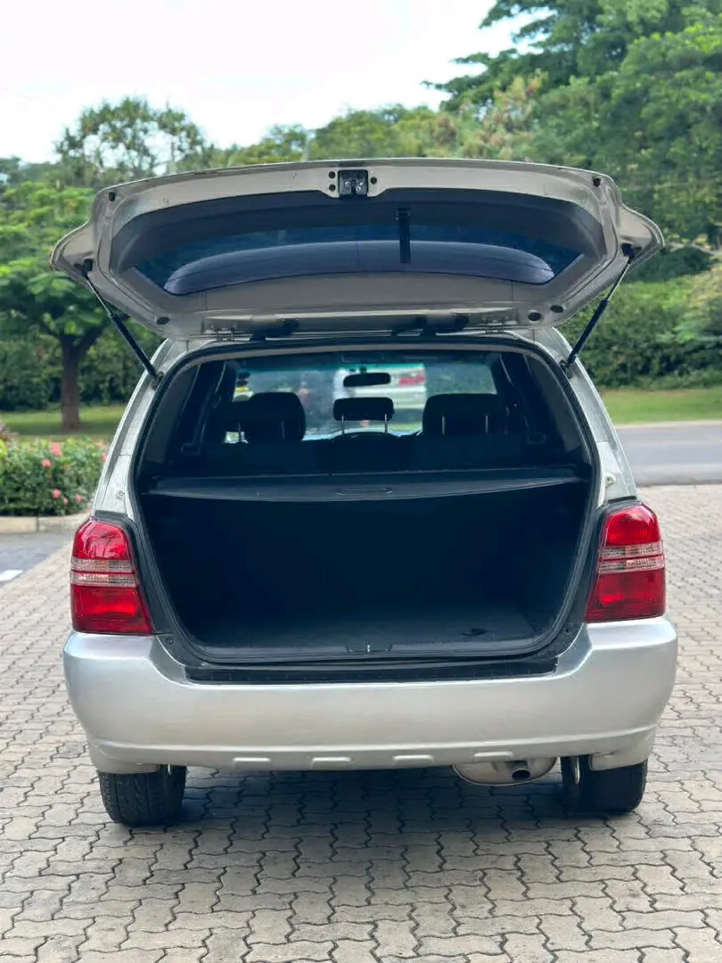 Toyota Kluger L Four 2005 thumbnail 6