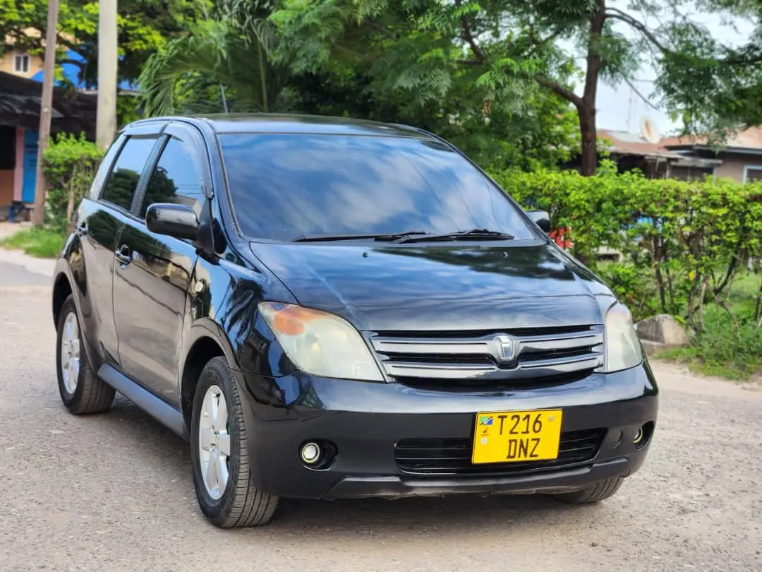 Toyota Ist DNZ thumbnail 2