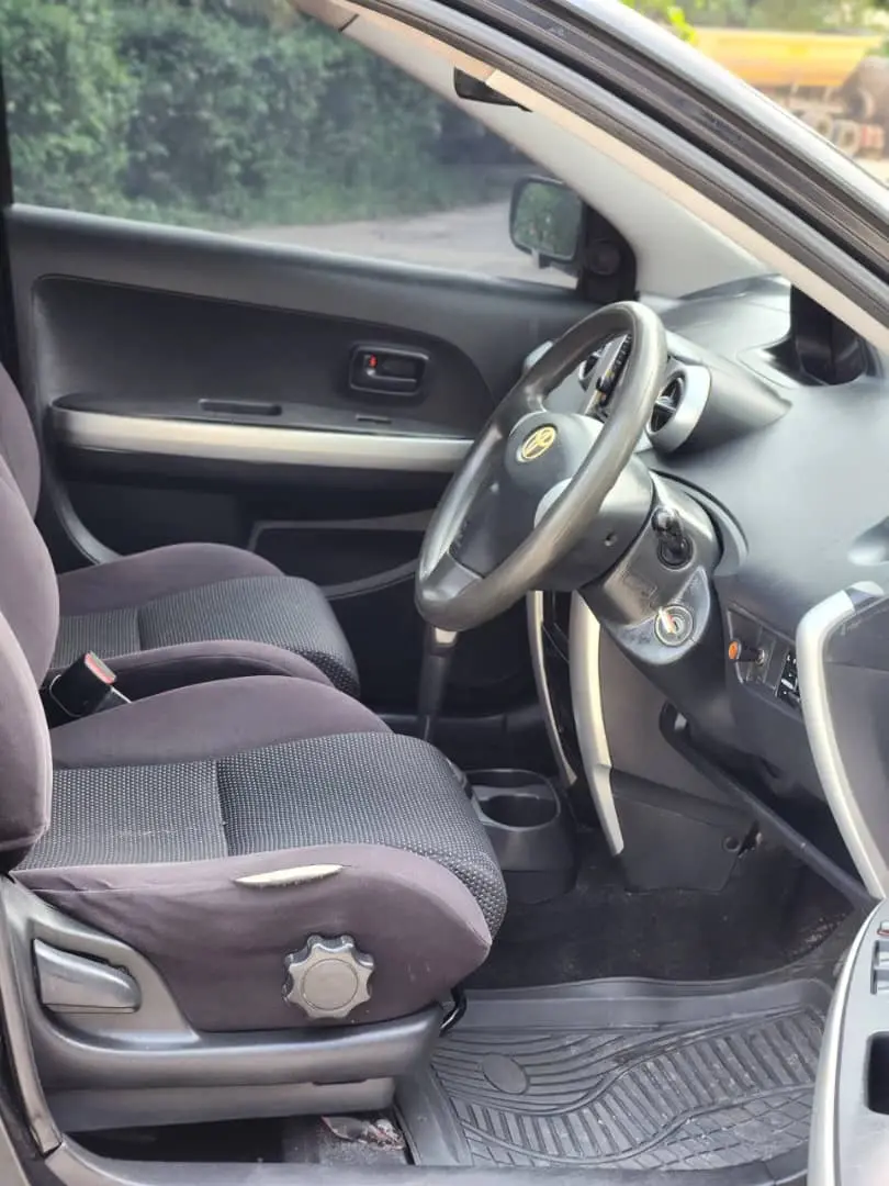 Toyota Ist DNZ thumbnail 5