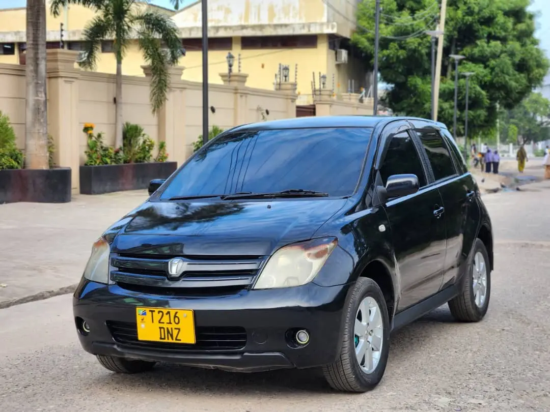 Toyota Ist DNZ thumbnail 8
