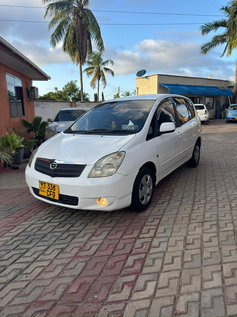 Toyota Corolla Spacio New Model 1790cc thumbnail 7