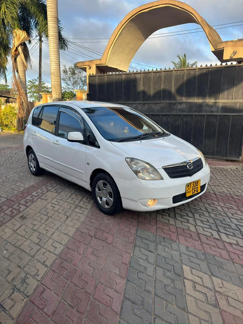 Toyota Corolla Spacio New Model 1790cc thumbnail 9