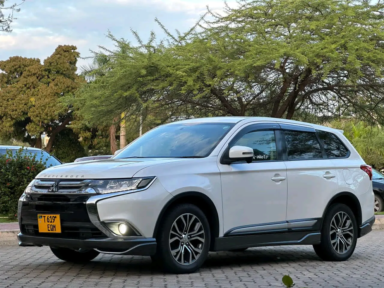 2015 Mitsubishi Outlander 2360cc for Sale thumbnail 7