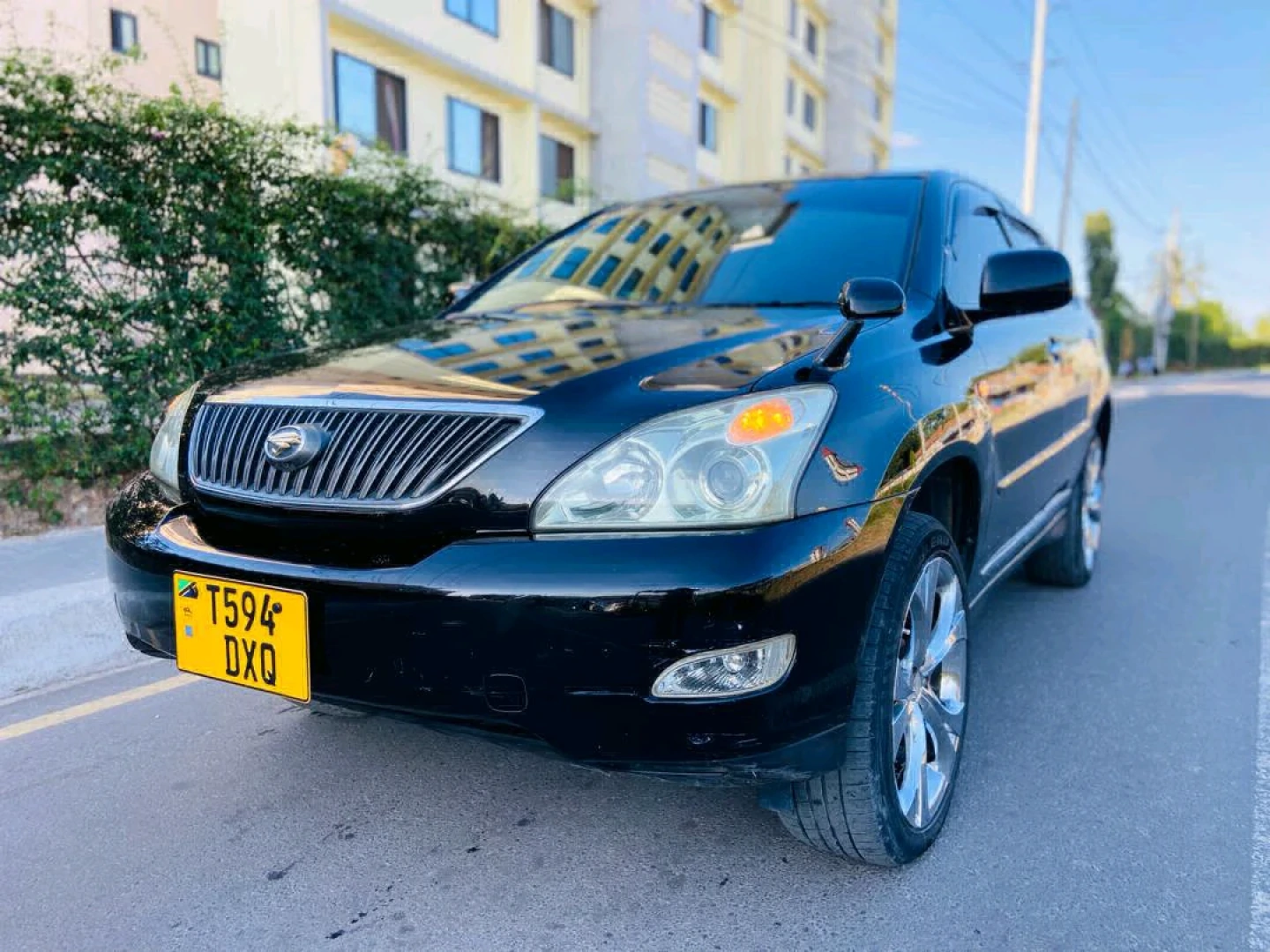 Toyota Harrier/Lexus RX 2005 SUV thumbnail 2