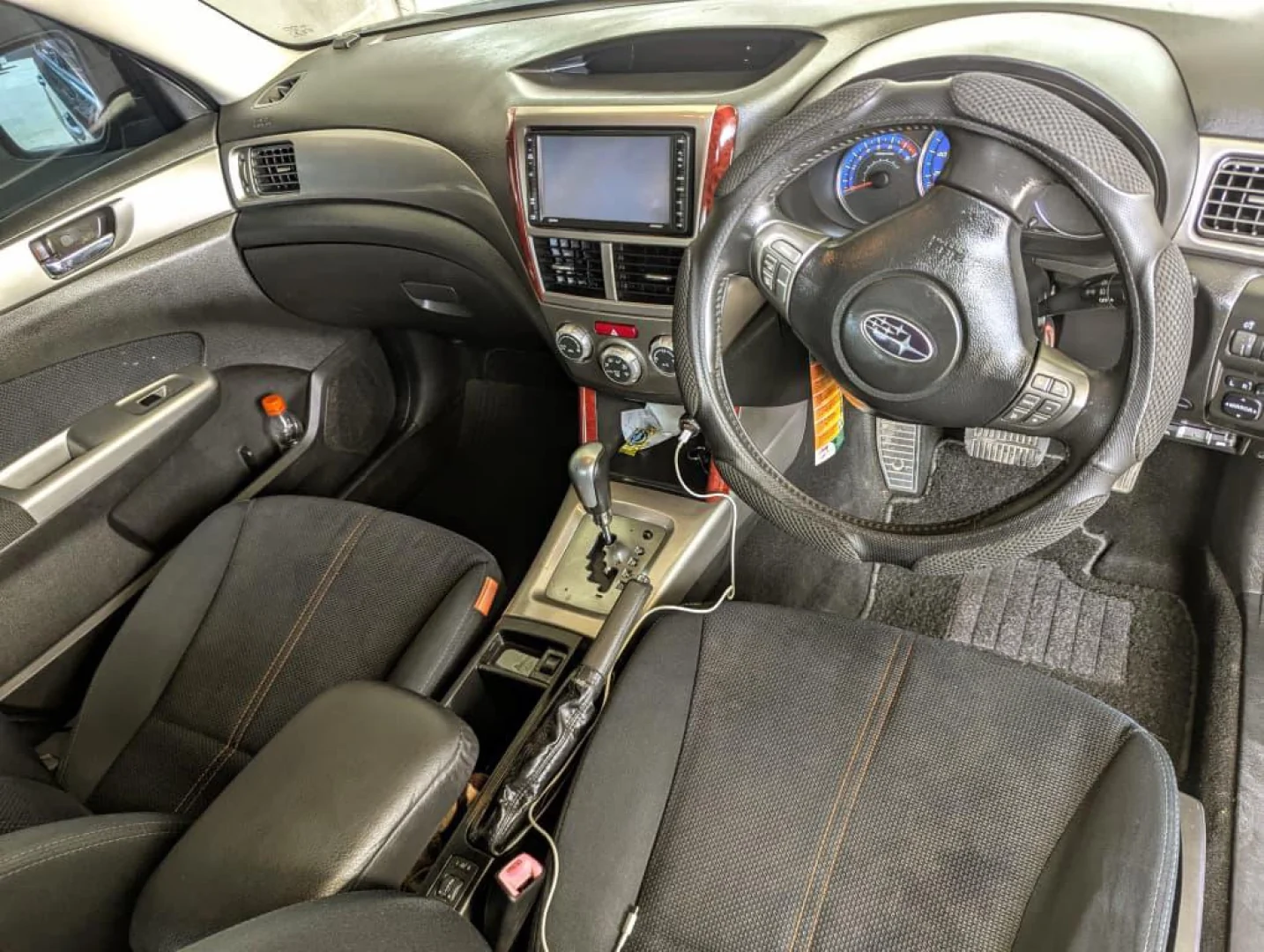 Subaru Forester SUV (1900cc, Full AC) thumbnail 2