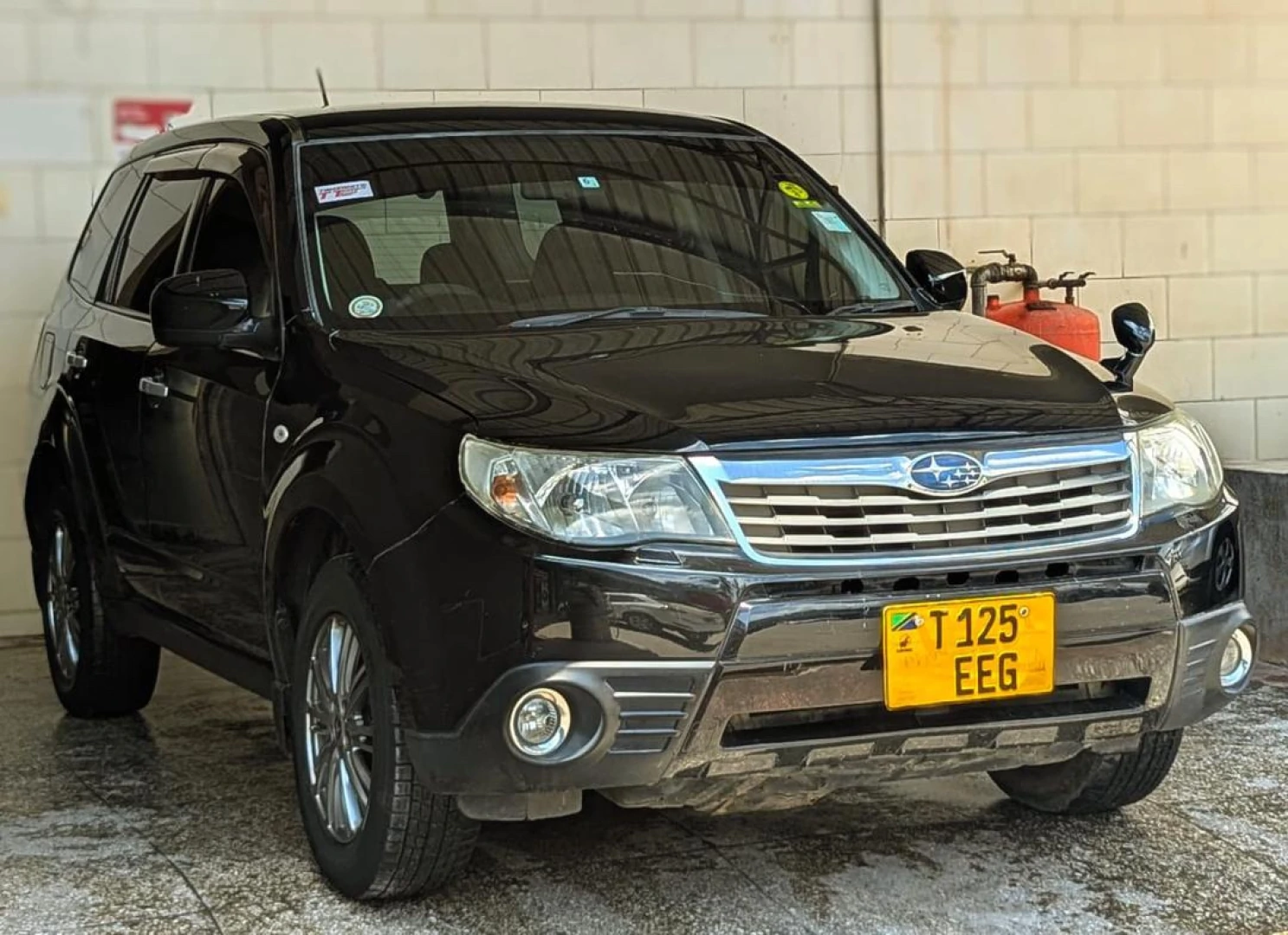 Subaru Forester SUV (1900cc, Full AC) thumbnail 7