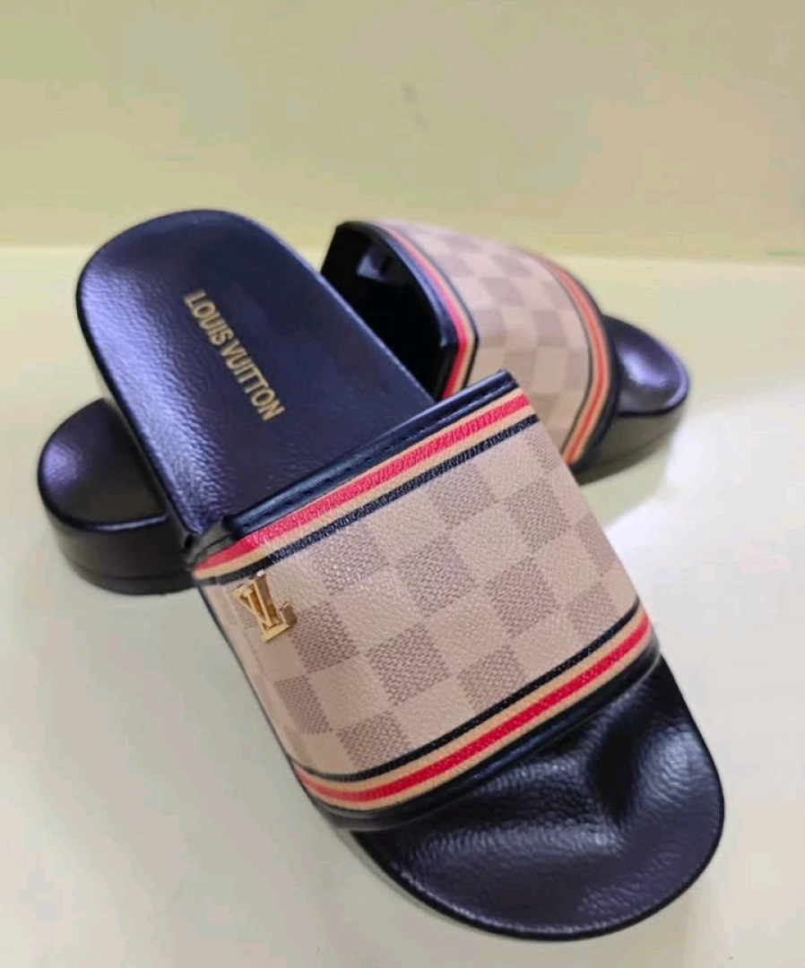 Louis Vuitton Slide Sandals Black/Blue Checkered thumbnail 4