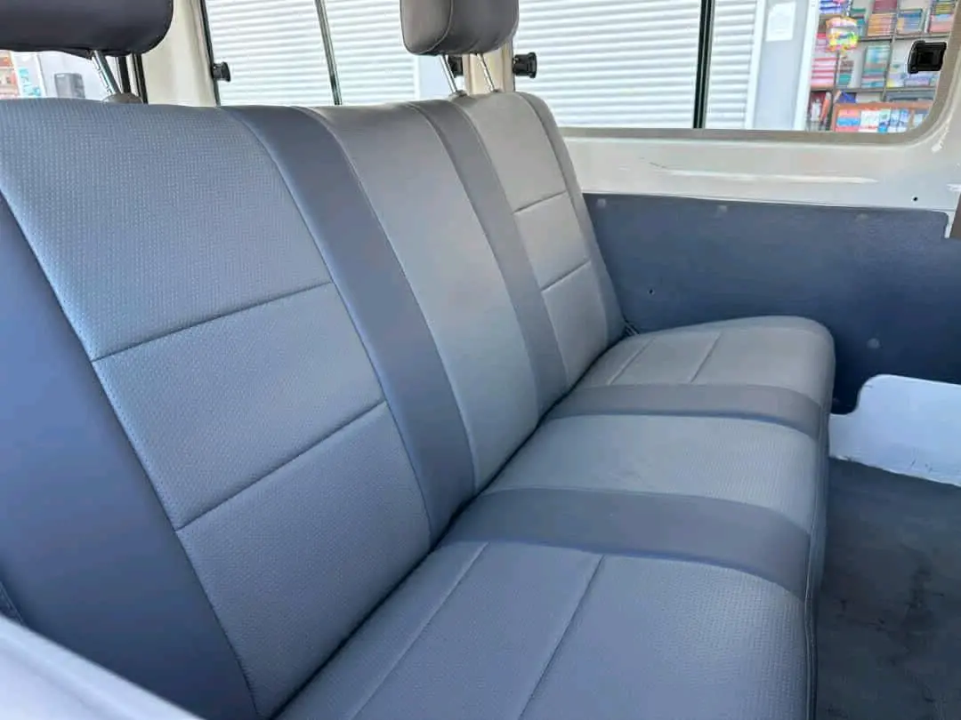 Toyota Land Cruiser Hardtop 2005 (1HZ Diesel) thumbnail 2
