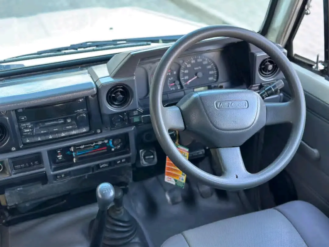 Toyota Land Cruiser Hardtop 2005 (1HZ Diesel) thumbnail 6
