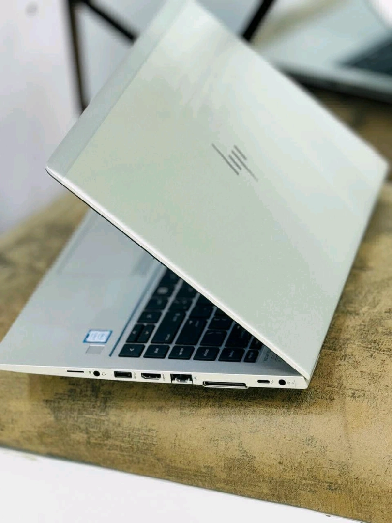 HP EliteBook 840 G5 Core i7 8th Gen Laptop (16GB RAM, 512GB SSD) thumbnail 3
