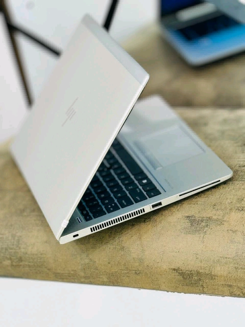 HP EliteBook 840 G5 Core i7 8th Gen Laptop (16GB RAM, 512GB SSD) thumbnail 4
