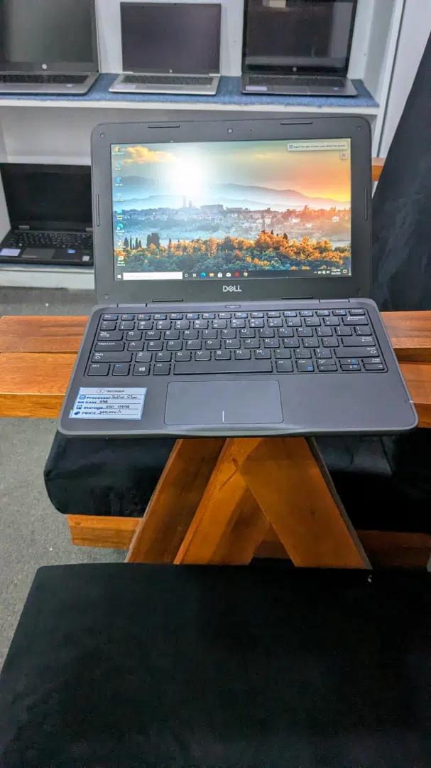 Dell Laptop Pentium Silver 4GB RAM 128GB SSD thumbnail 8