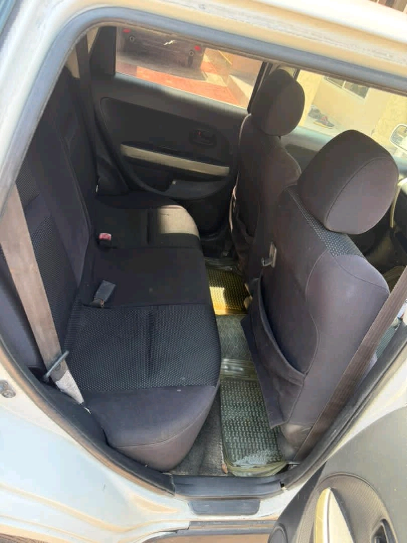 Toyota Ist CXL 1290cc for Sale thumbnail 5