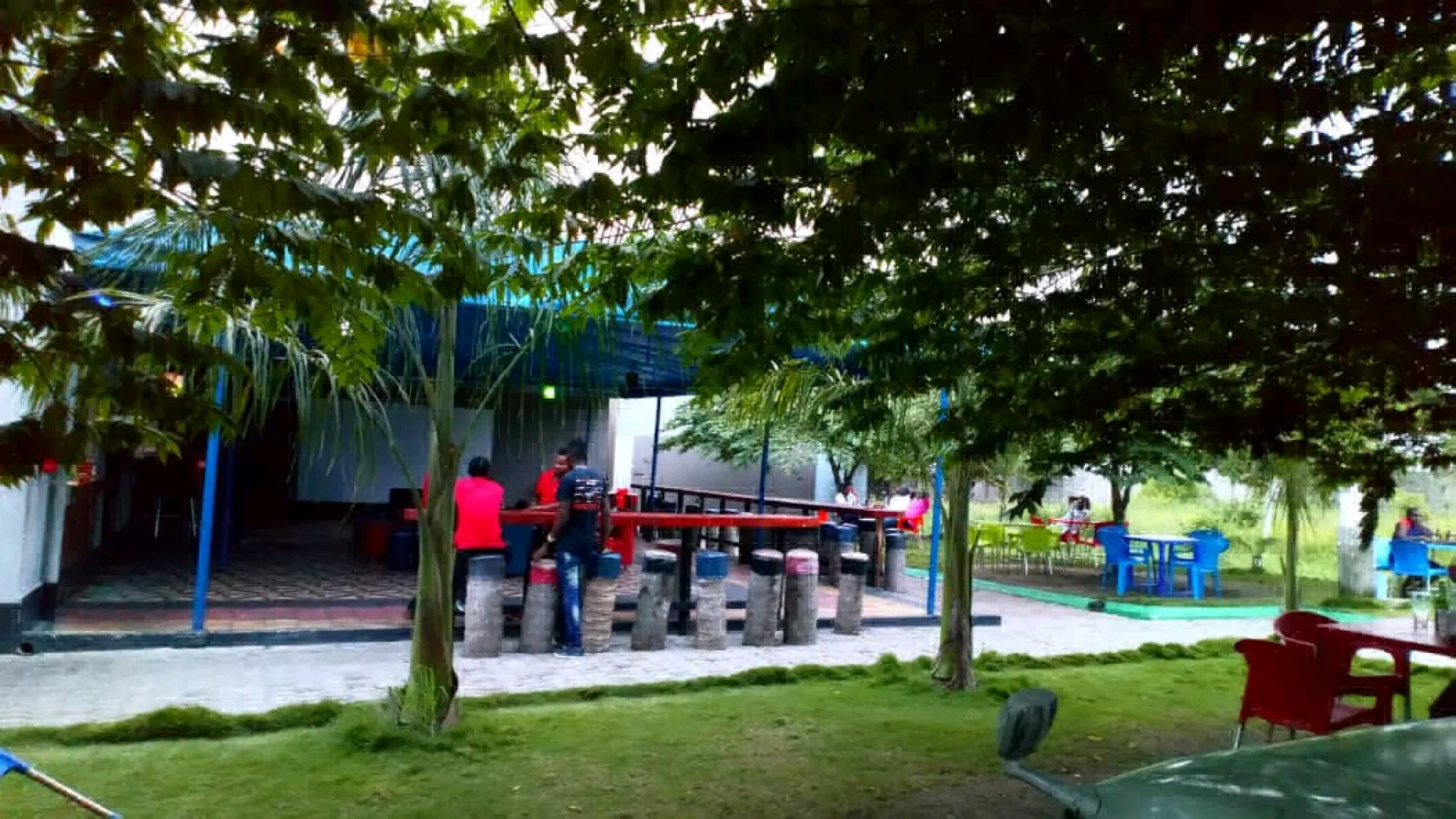 Bar/Restaurant Inauzwa Kigamboni (506 sqm) thumbnail 2