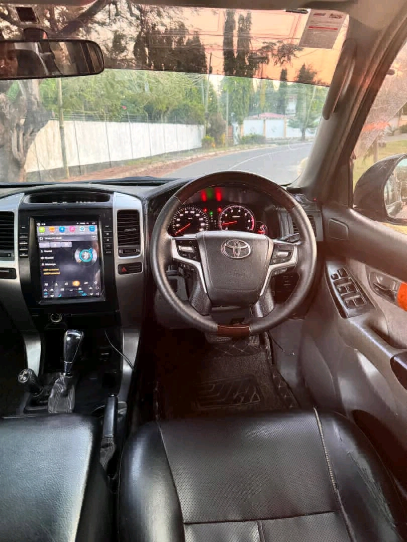 Toyota Land Cruiser Prado TRJ 120 (2005) thumbnail 7