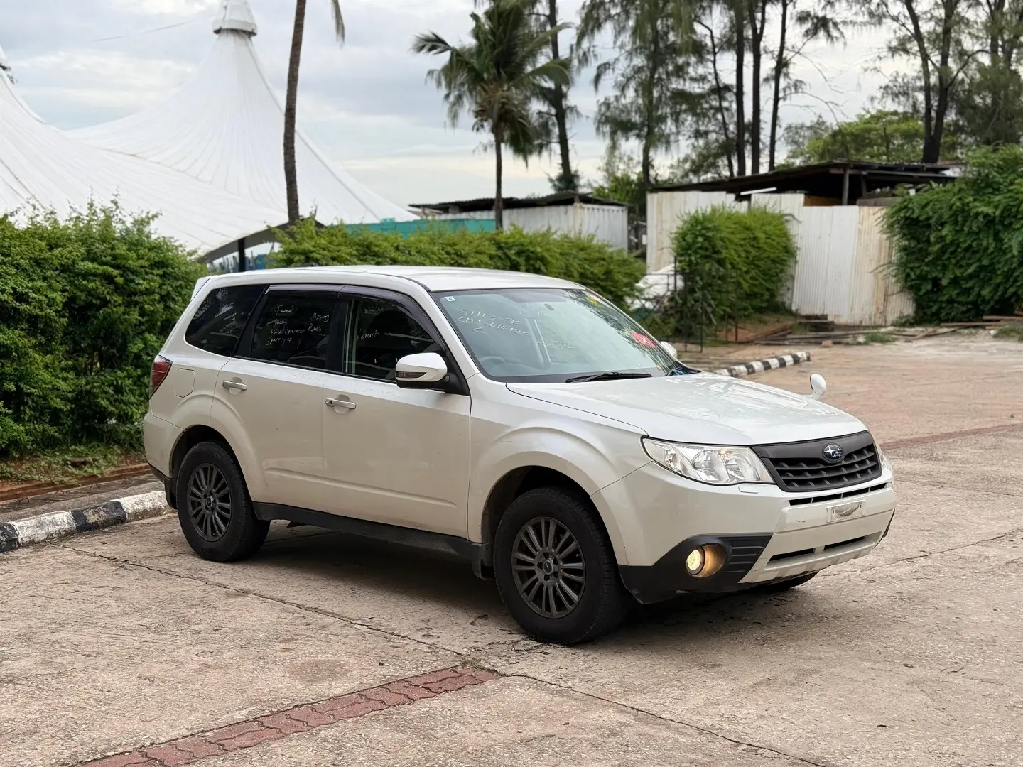 Subaru Forester 2011 thumbnail 2