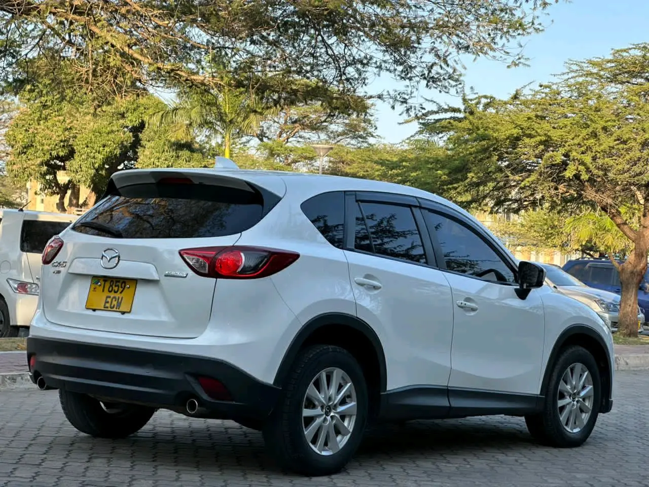 Mazda CX-5 2014 Nyeupe, AC Kamili thumbnail 3
