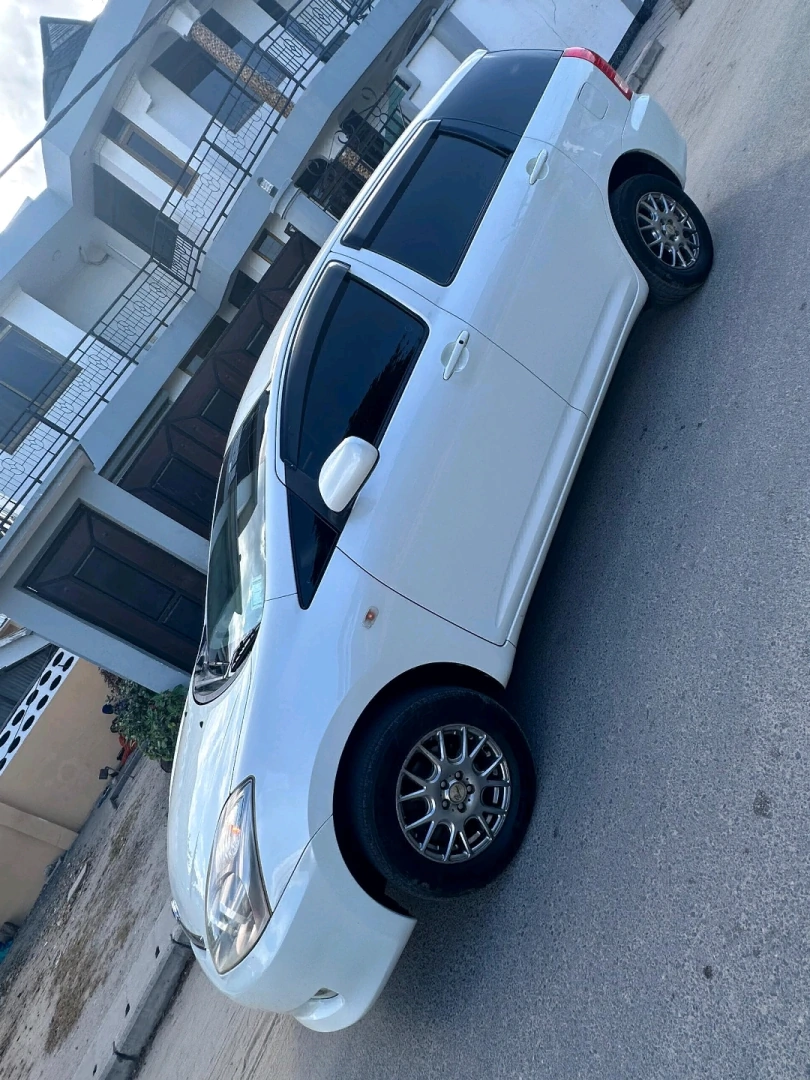 Toyota Wish 2008 Model with Android Radio thumbnail 5