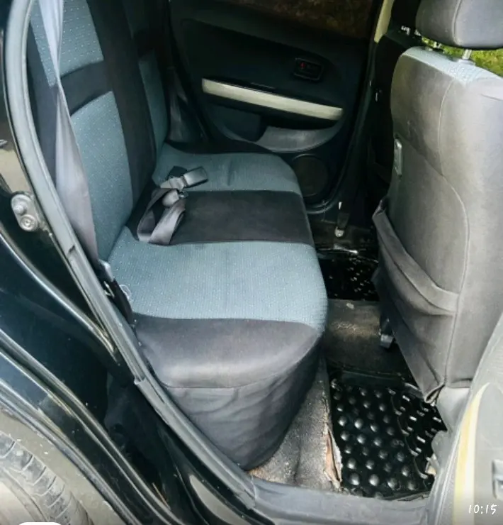 Toyota Ist - Black thumbnail 5